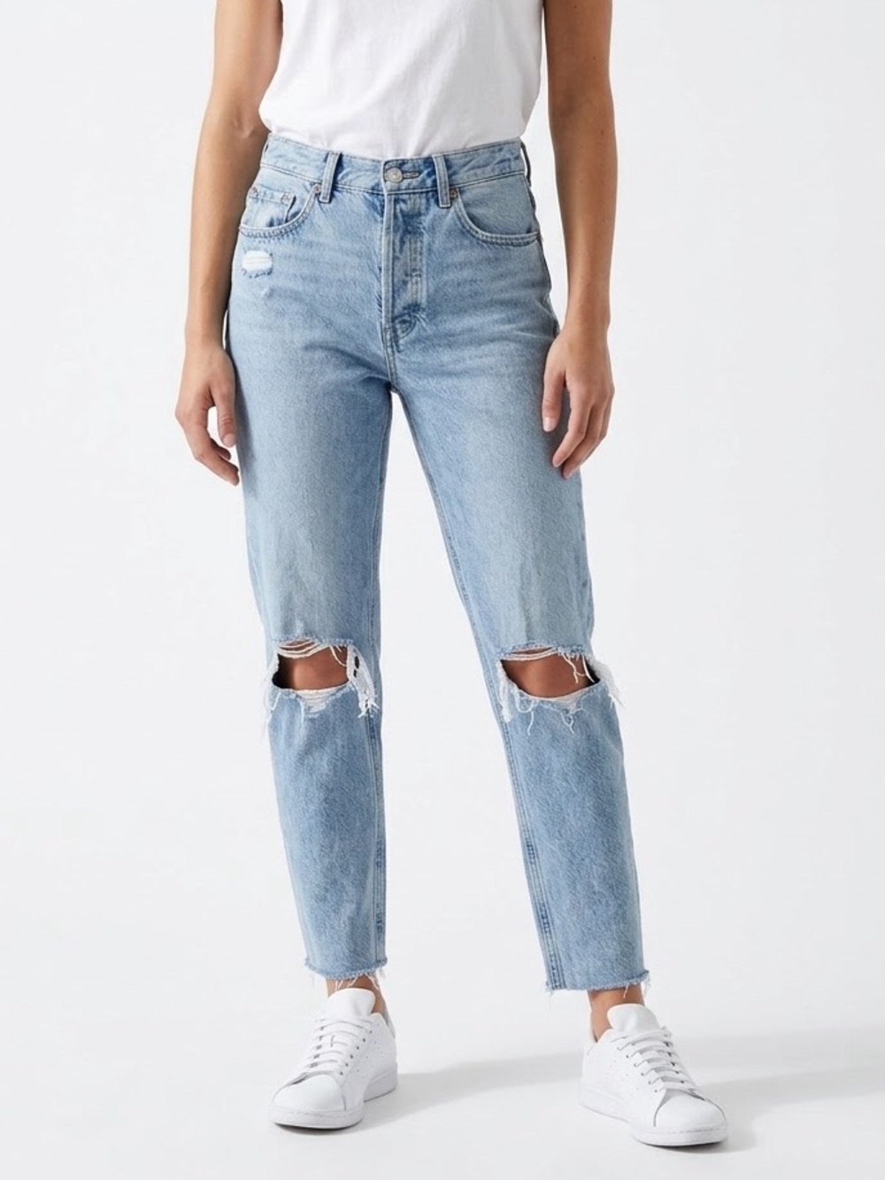 PacSun High Rise Mom Jeans Distressed Light Wash Raw Hem Size 26 (26x23)